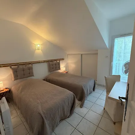 بيت ضيافة Domaine Du Thie 3*